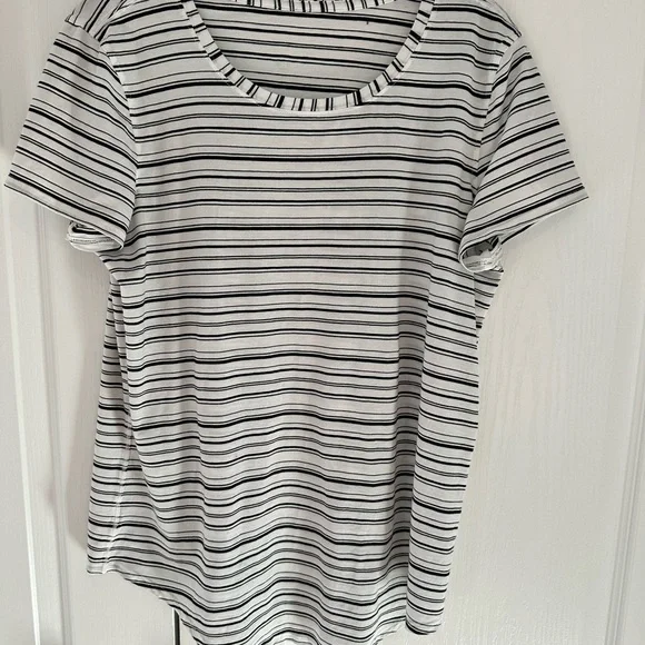 Love Crew - Picture 2 of 3